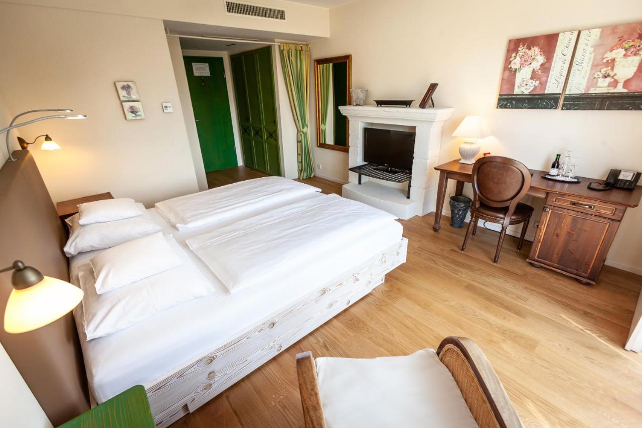 Hirschen In Freiburg-lehen Hotel